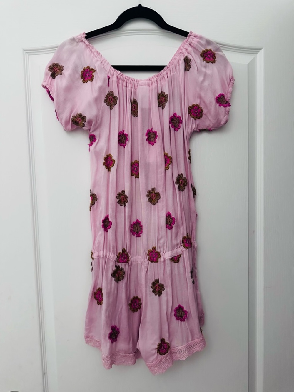 Sunday St Tropez Light Pink Floral Embroidered Lace-Trim Romper One Size - Picture 2 of 5